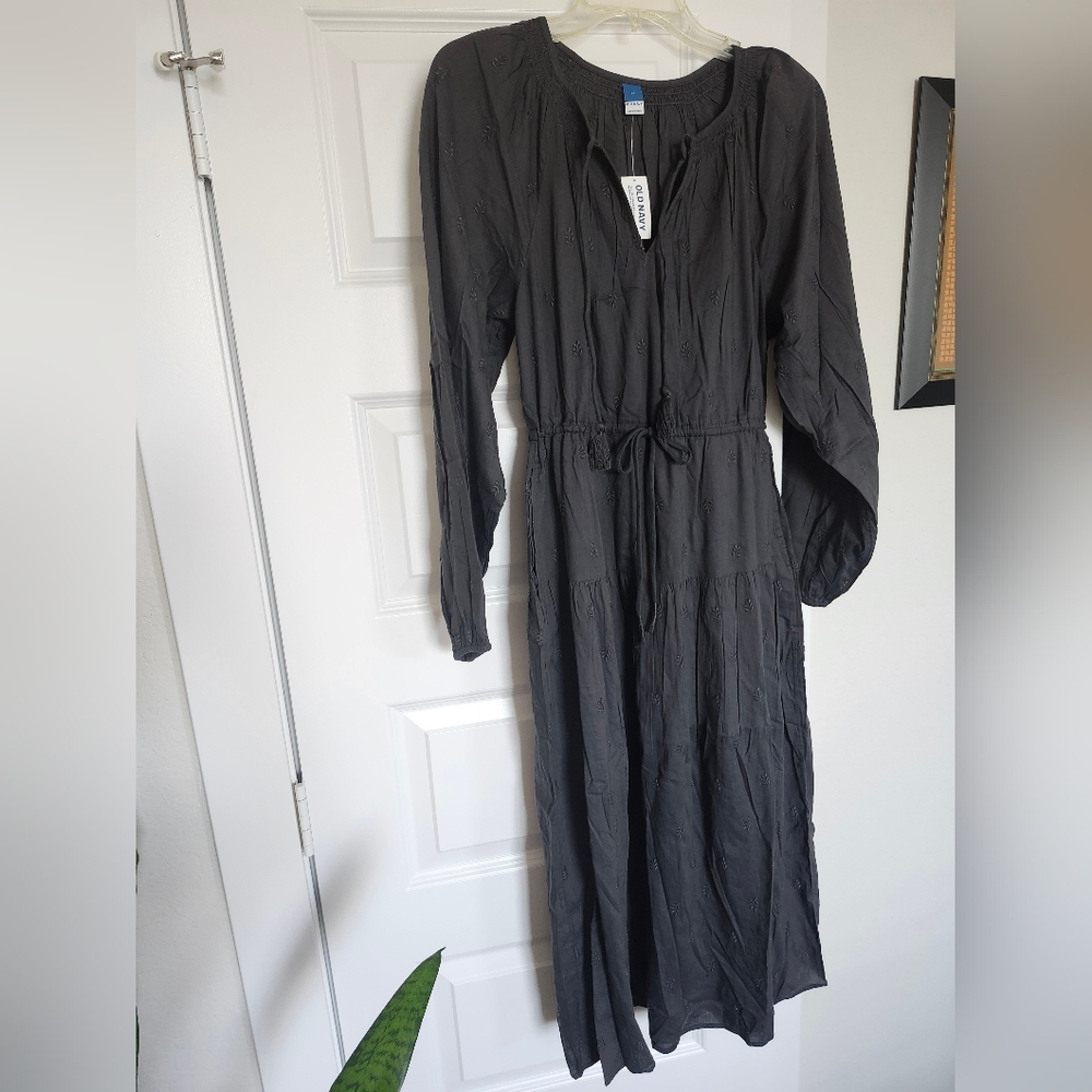 Old Navy Black Long Sleeve Dress